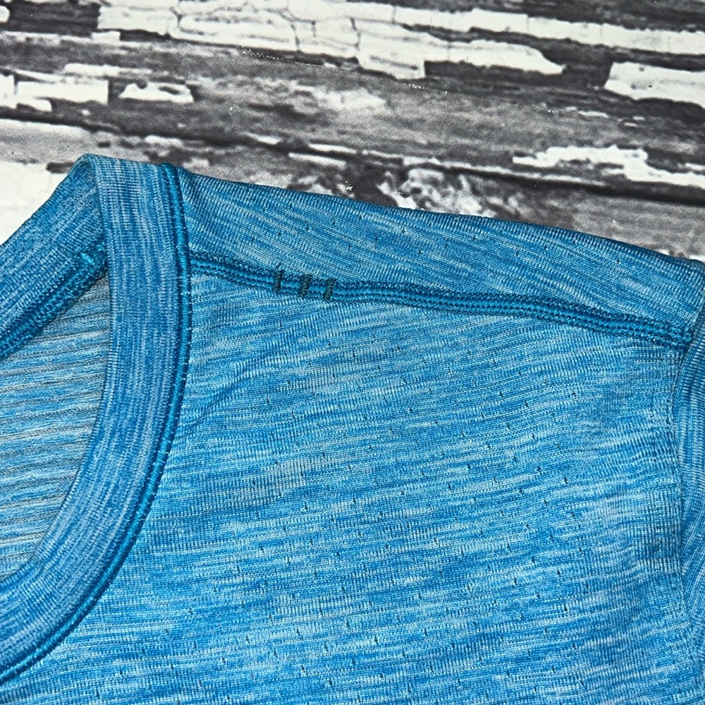 Lululemon Metal Vent Breathe Short Sleeve - Neo Blue - Size Medium - Picture 7 of 12